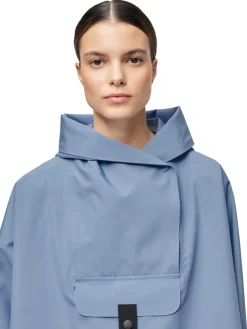 Blæst Bergen Poncho Blue Hour Jakke Lyseblå