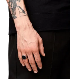 Tom Wood The Cushion Black Onyx Ring Sort